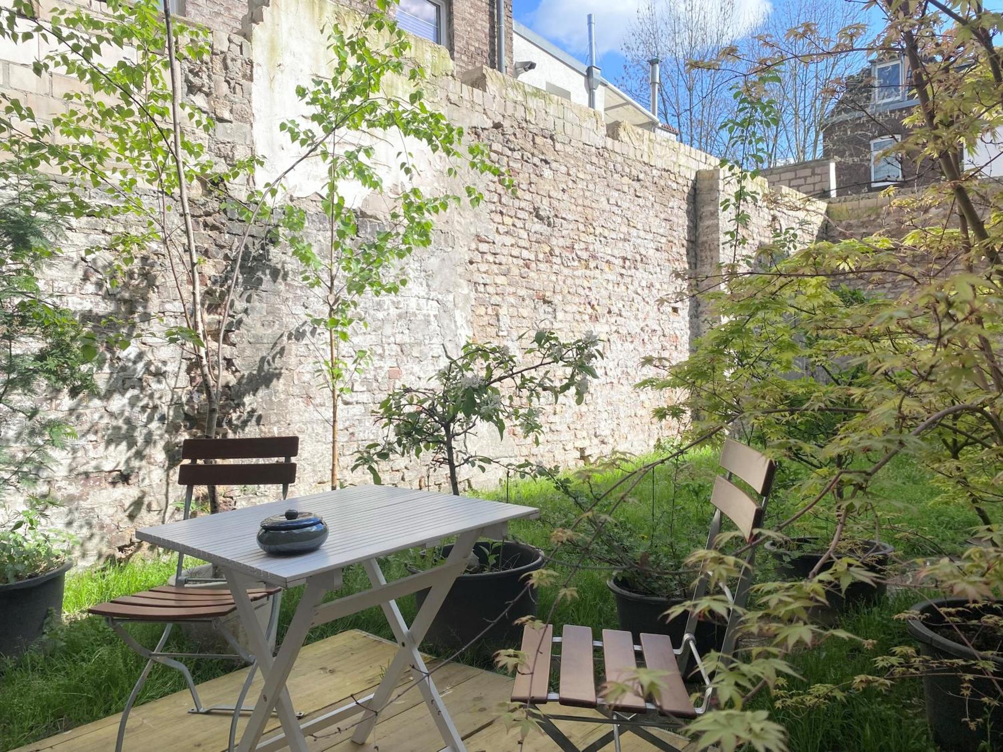 Apartment Zehuus Gartenstudio Mit Terrasse Köln